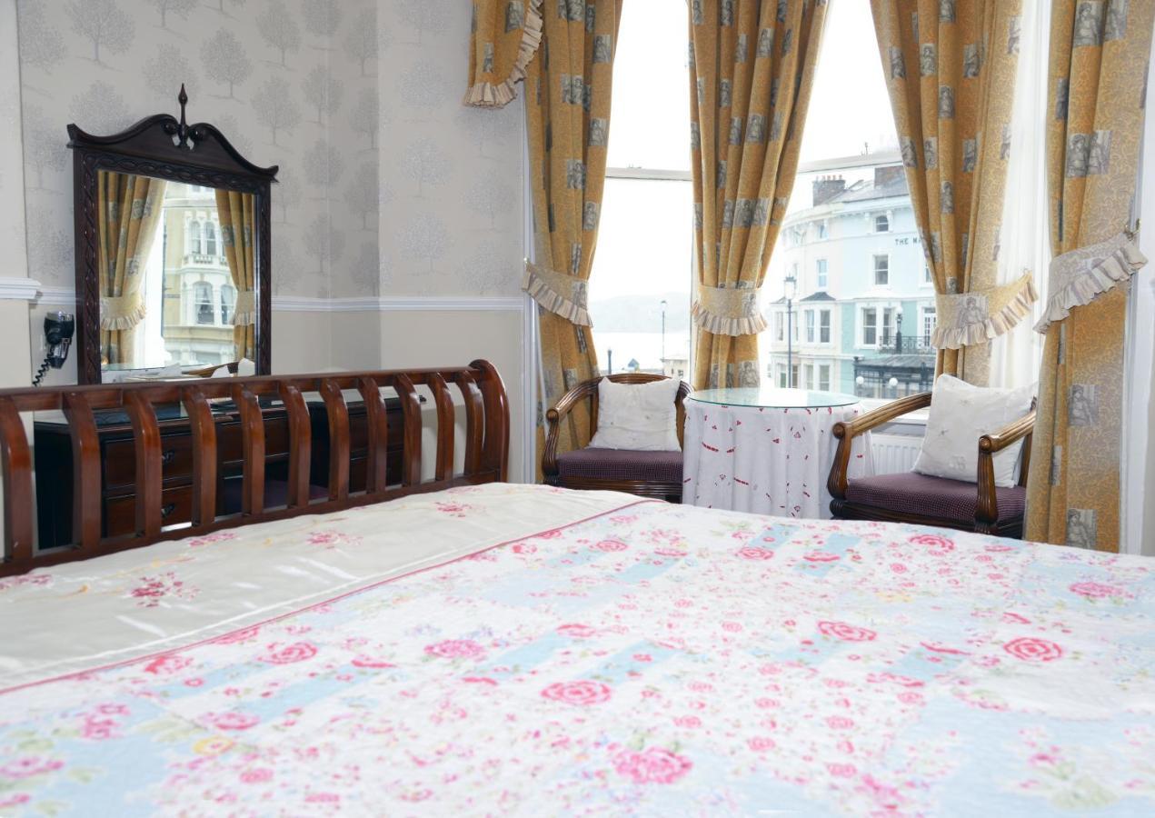 Bed and Breakfast The Cumberland Llandudno Esterno foto