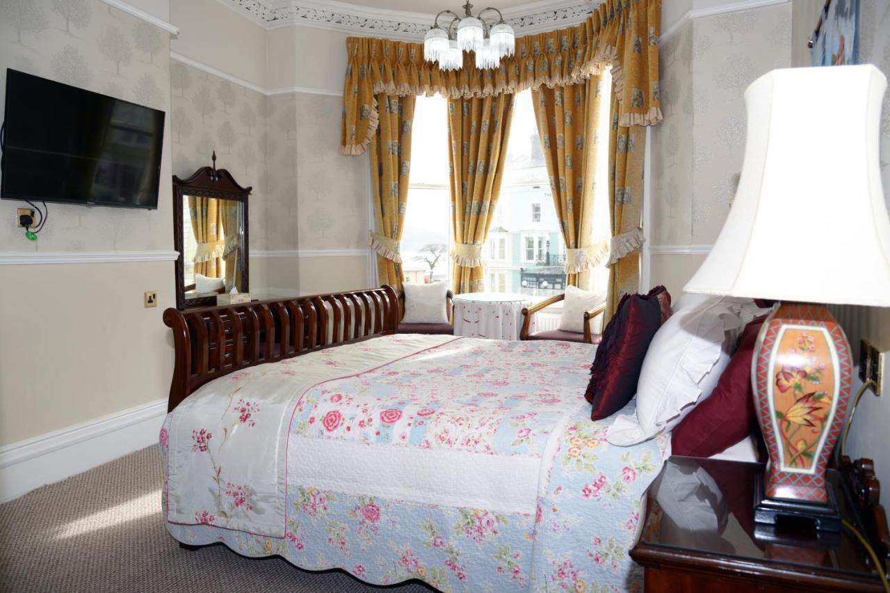 Bed and Breakfast The Cumberland Llandudno Esterno foto