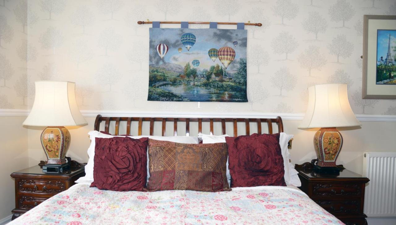 Bed and Breakfast The Cumberland Llandudno Esterno foto