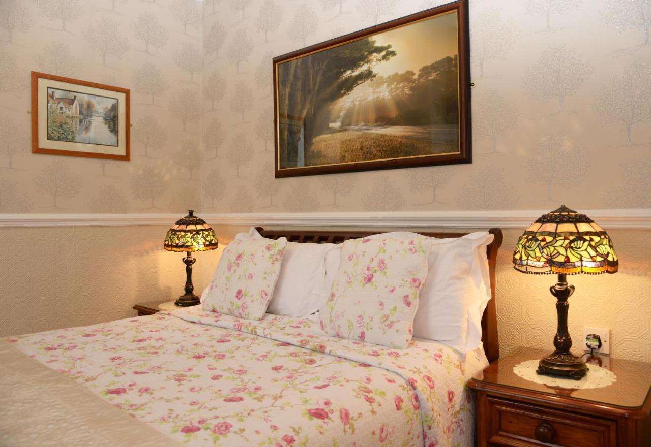 Bed and Breakfast The Cumberland Llandudno Esterno foto