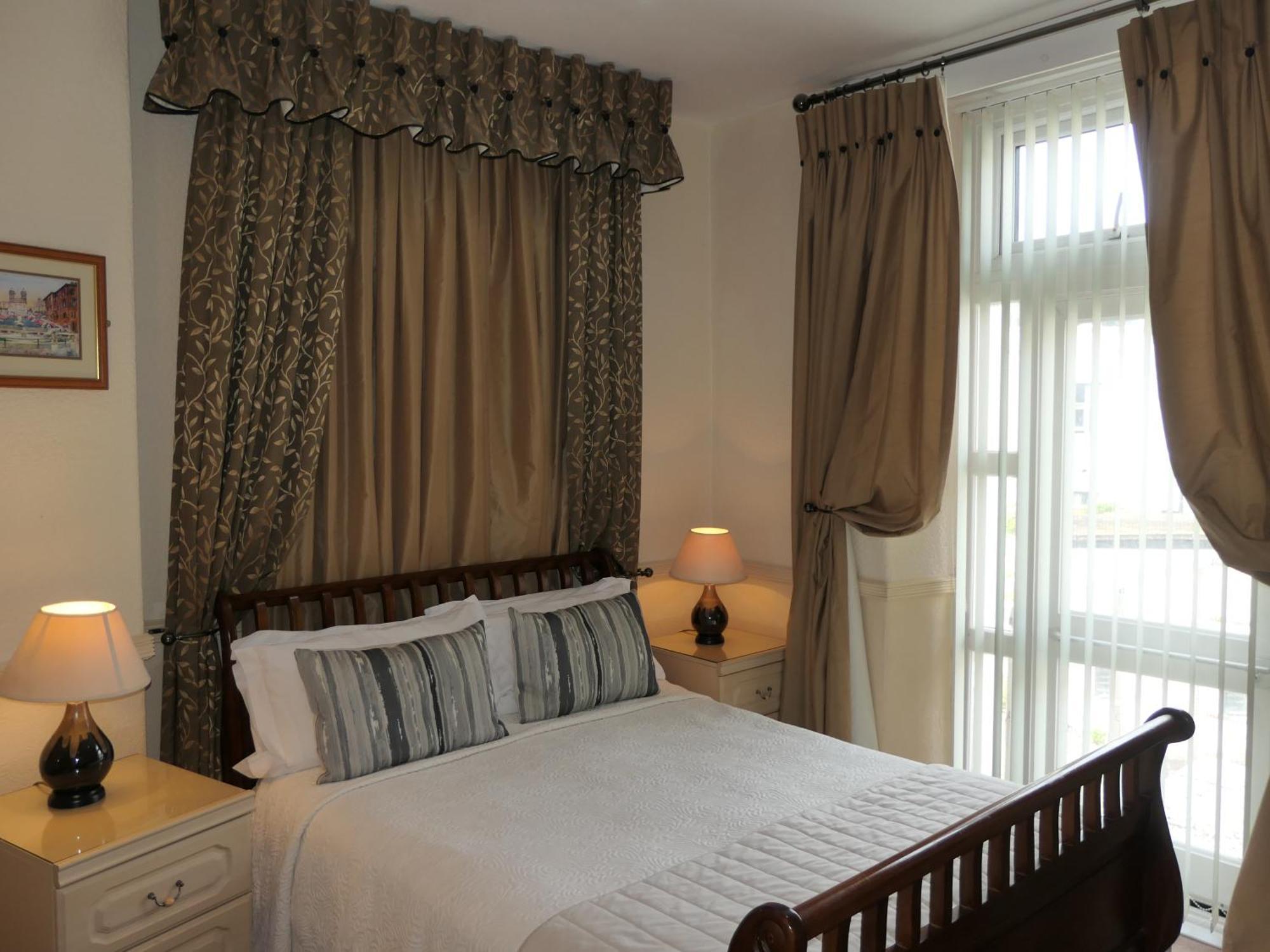 Bed and Breakfast The Cumberland Llandudno Esterno foto