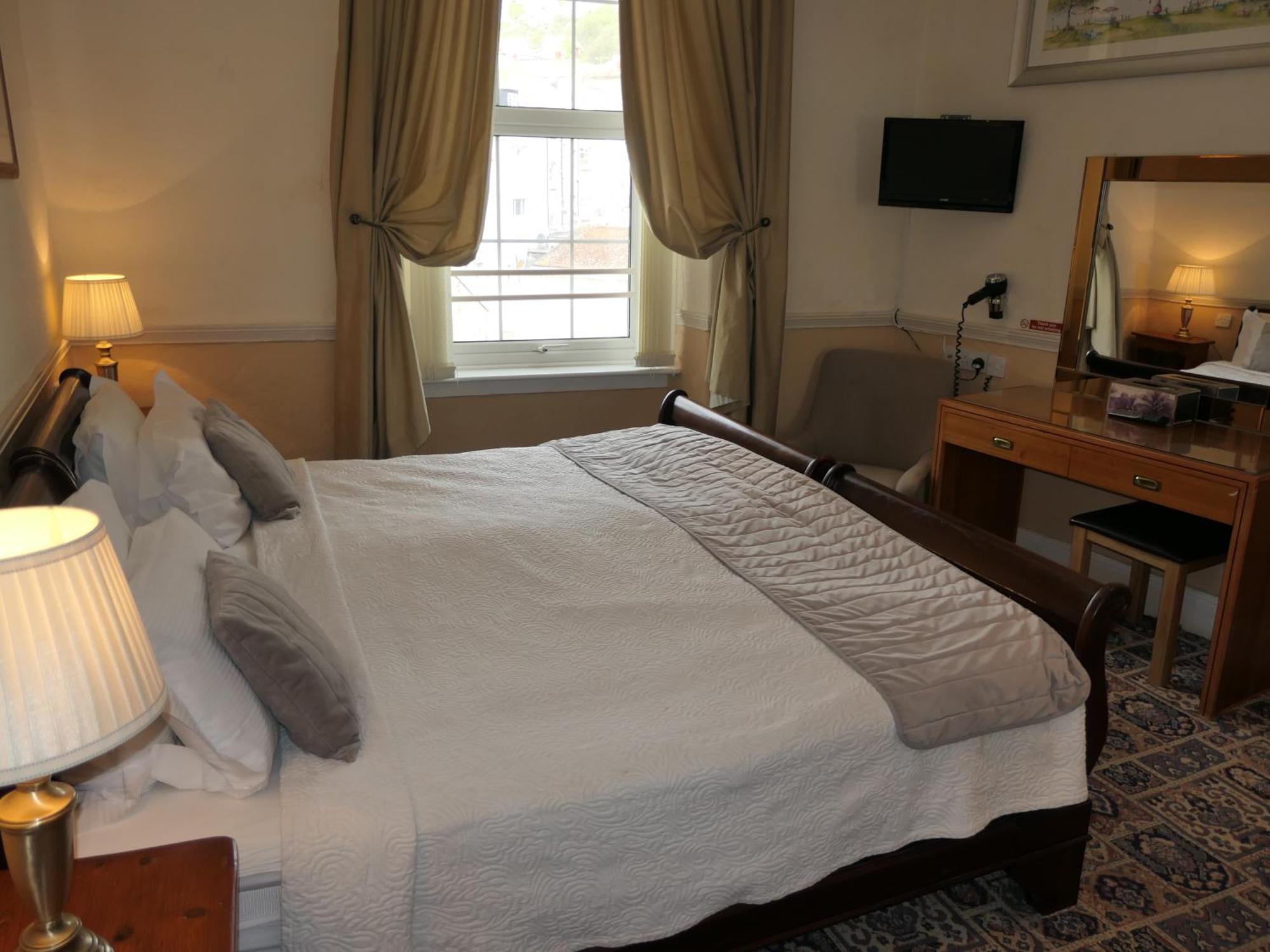 Bed and Breakfast The Cumberland Llandudno Esterno foto