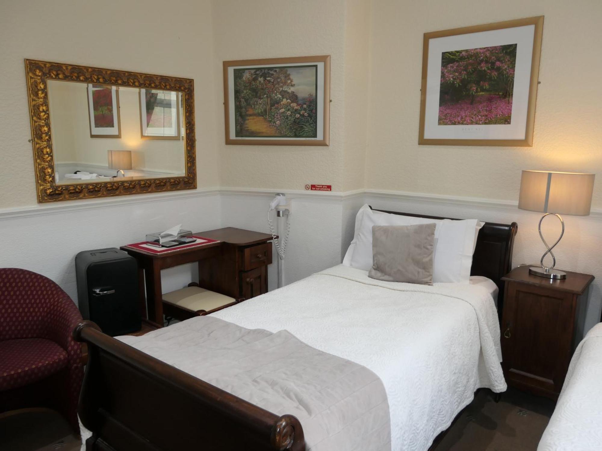 Bed and Breakfast The Cumberland Llandudno Esterno foto